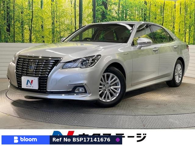 2016 Toyota Crown Hybrid