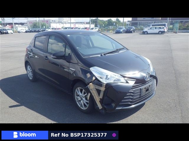 2017 Toyota Vitz