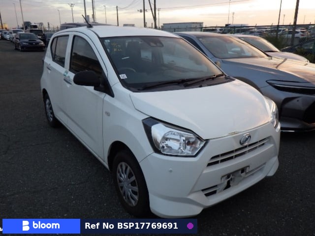 2017 Daihatsu Mira ES
