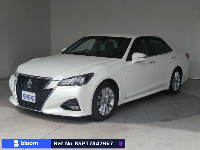 2015 Toyota Crown Hybrid