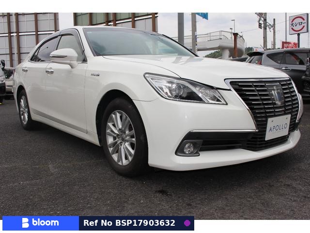 2013 Toyota Crown Hybrid