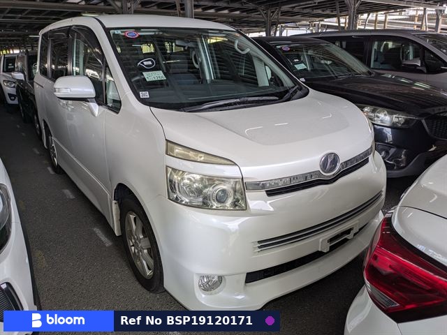 2008 Toyota Voxy