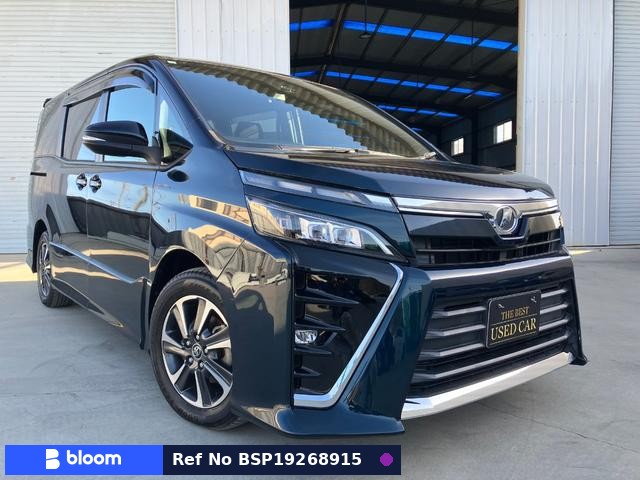 2017 Toyota Voxy