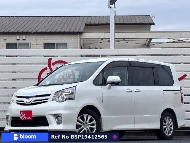 2012 Toyota Noah