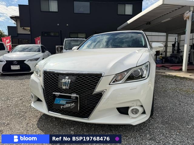 2014 Toyota Crown Hybrid