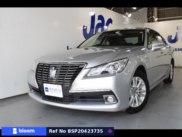 2014 Toyota Crown