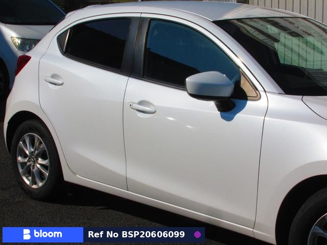 2016 Mazda Demio