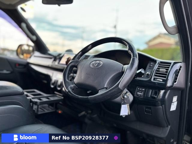 2011 Toyota Hiace VAN