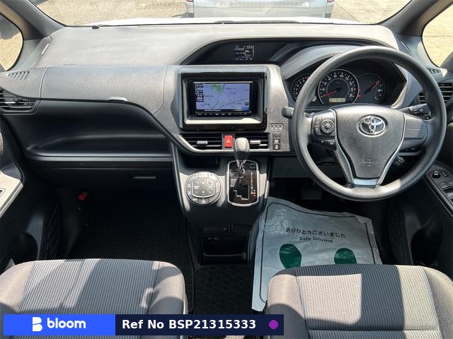 2020 Toyota Voxy