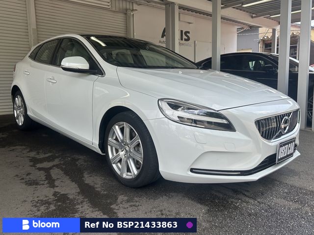 2019 Volvo V40