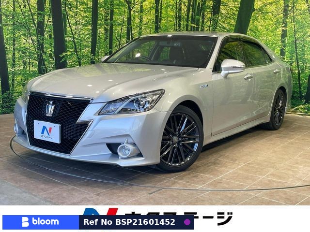 2015 Toyota Crown Hybrid
