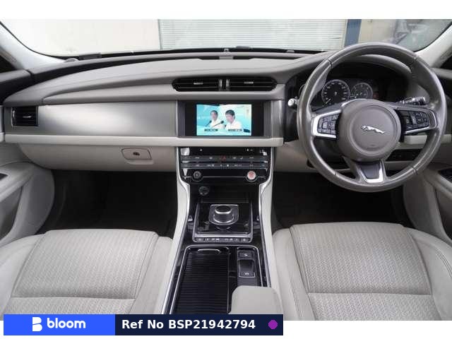 2018 Jaguar XF