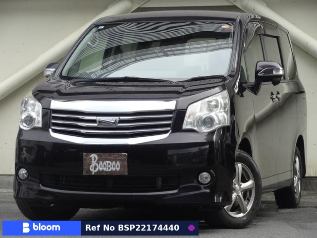 2013 Toyota Noah