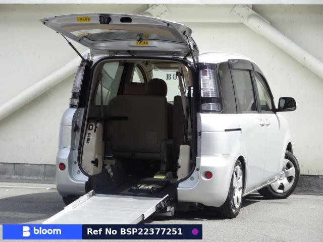 2013 Toyota Sienta