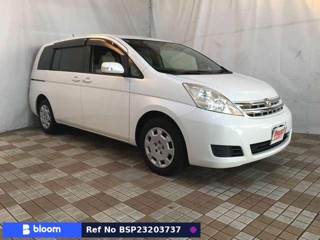 2011 Toyota Isis