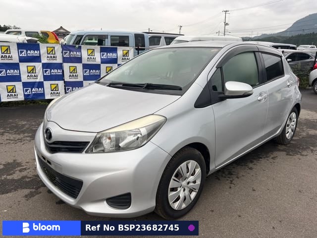 2013 Toyota Vitz
