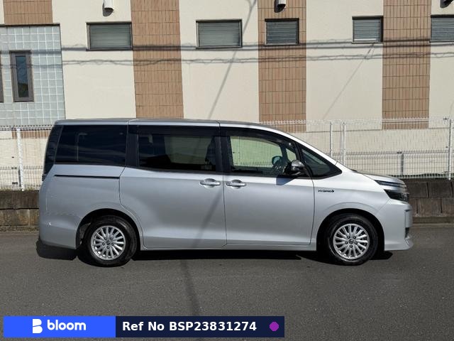 2015 Toyota Voxy