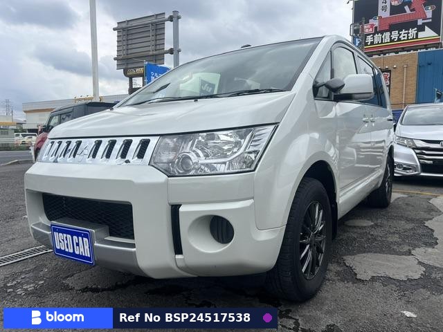 2019 Mitsubishi Delica D5