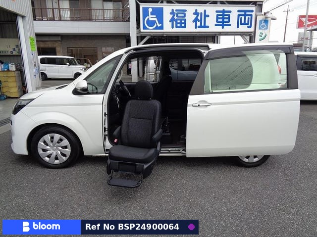 2017 Toyota Spade