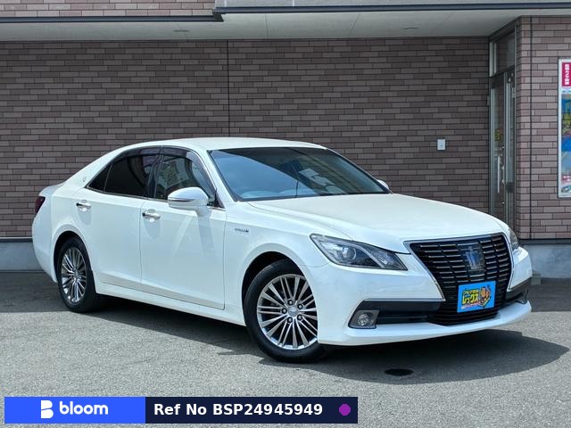2015 Toyota Crown Hybrid