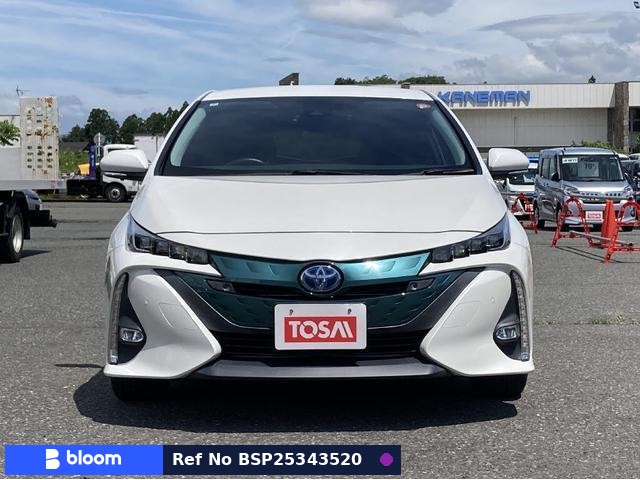 2018 Toyota Prius PHV