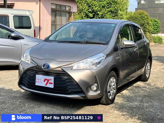 2017 Toyota Vitz