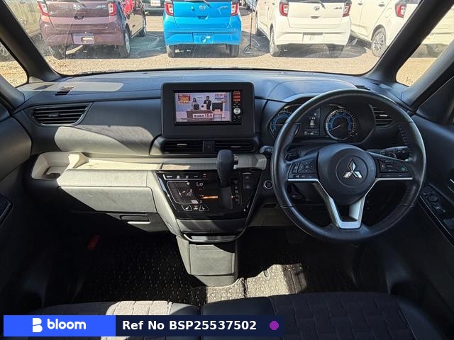 2024 Mitsubishi Delica Mini