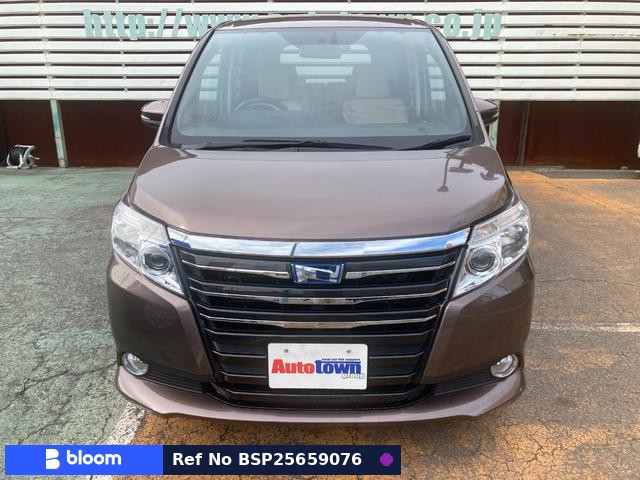 2015 Toyota Noah