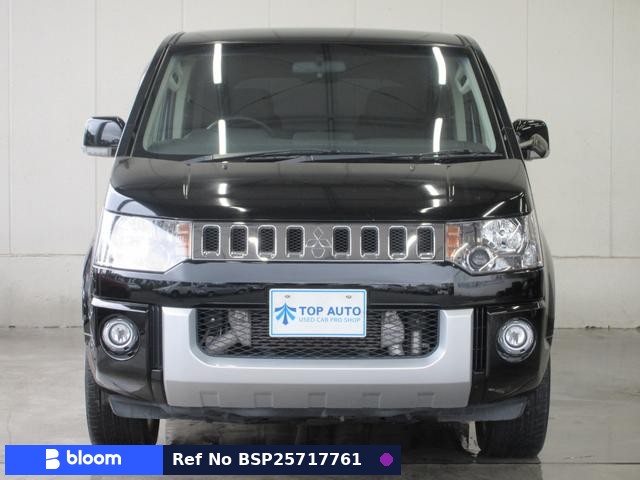 2016 Mitsubishi Delica D5