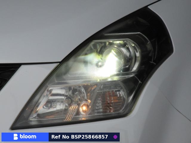 2011 Mazda MPV