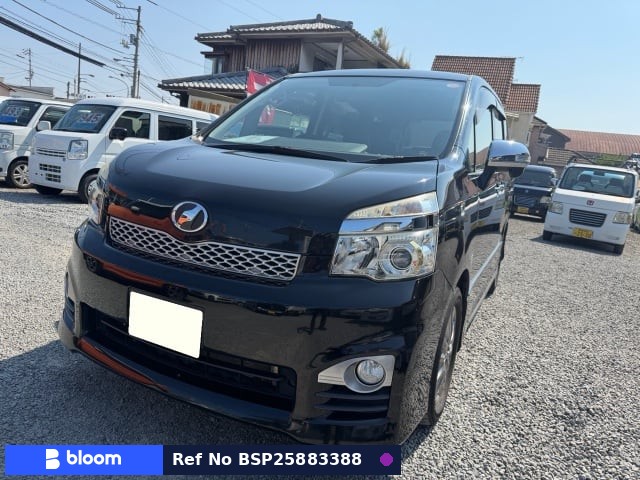 2013 Toyota Voxy