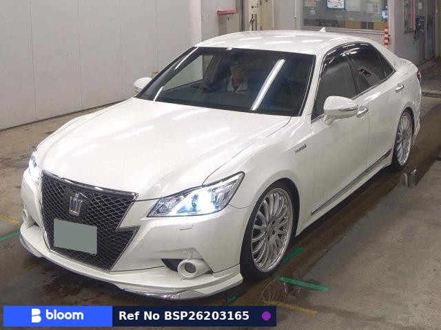 2014 Toyota Crown Hybrid