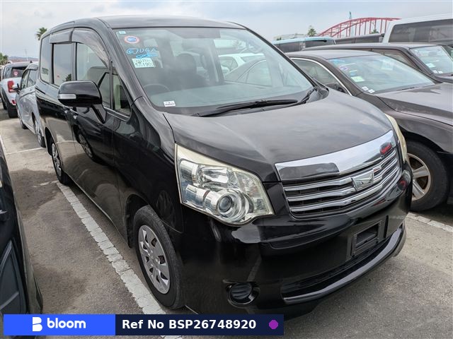 2012 Toyota Noah