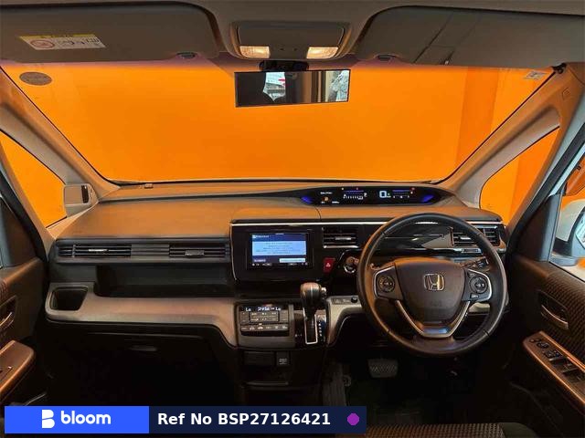 2016 Honda Stepwagon Spada