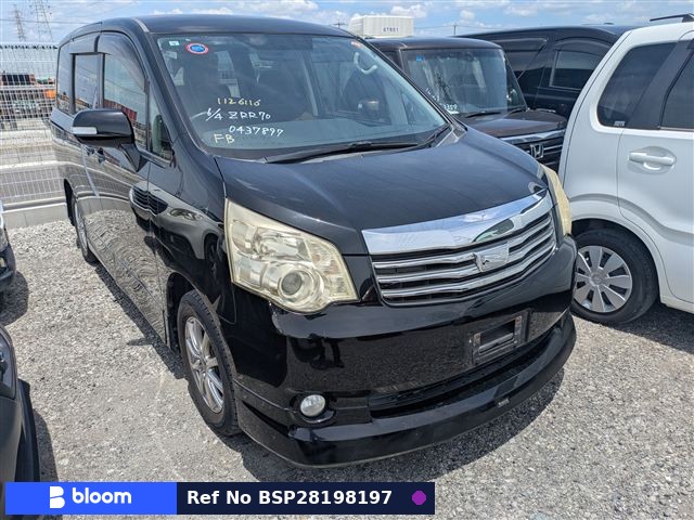 2011 Toyota Noah