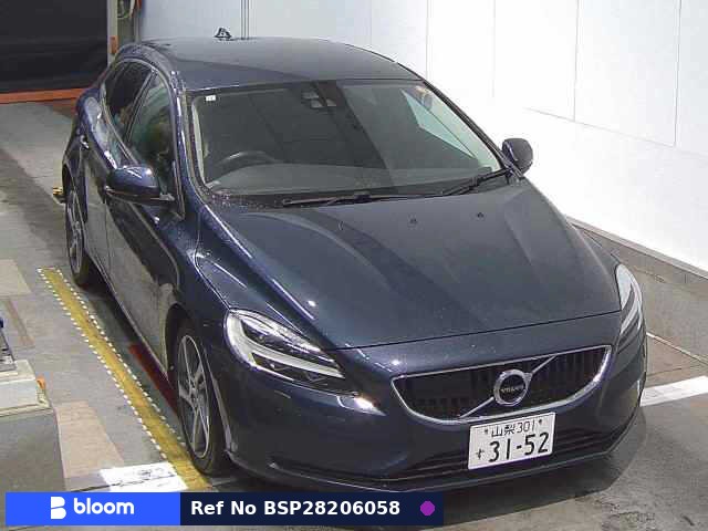 2017 Volvo V40