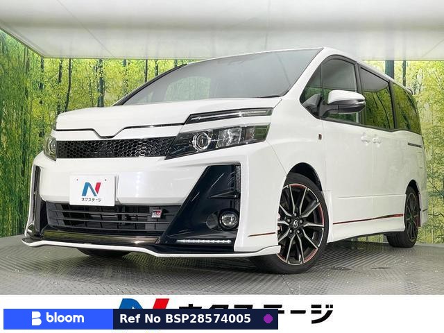 2017 Toyota Voxy