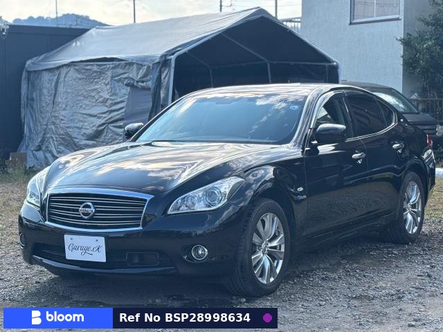 2013 Nissan Fuga Hybrid