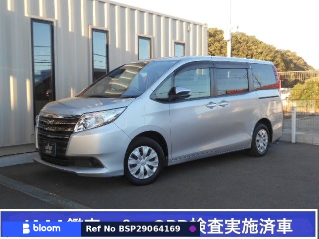 2015 Toyota Noah