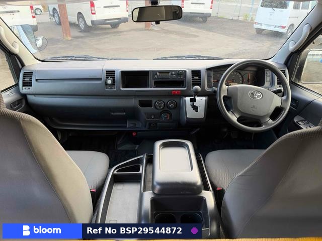 2015 Toyota Hiace Wagon
