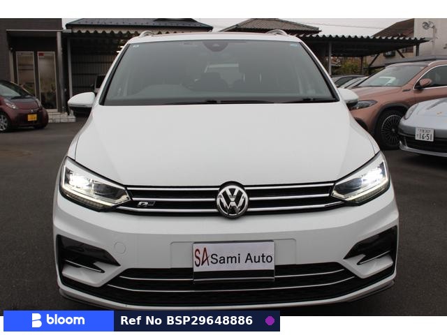 2017 Volkswagen Golf Touran
