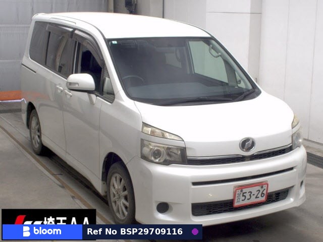 2013 Toyota Voxy
