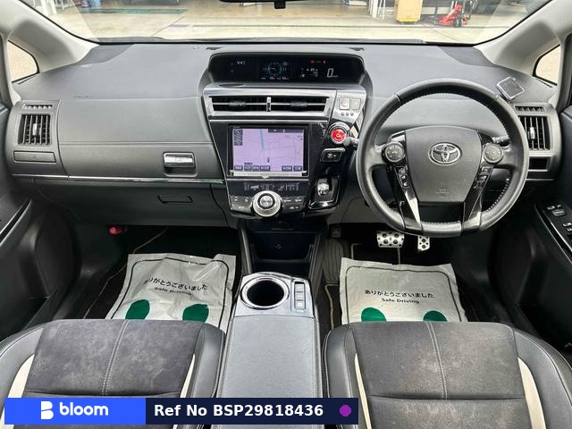 2015 Toyota Prius Alpha