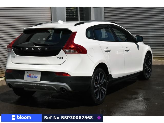 2017 Volvo V40