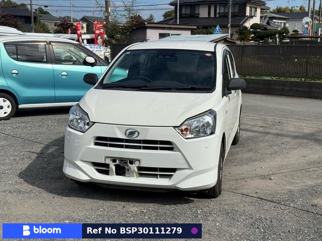 2017 Daihatsu Mira ES