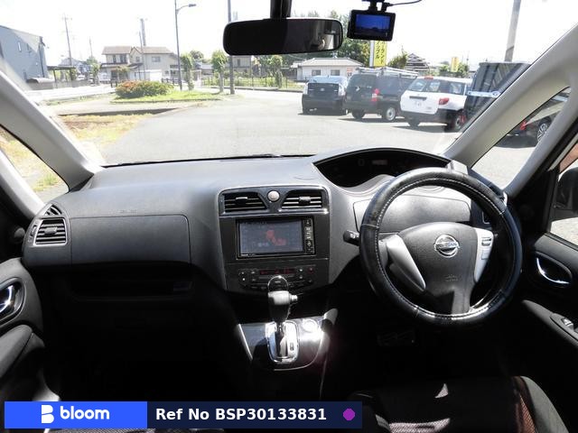 2011 Nissan Serena