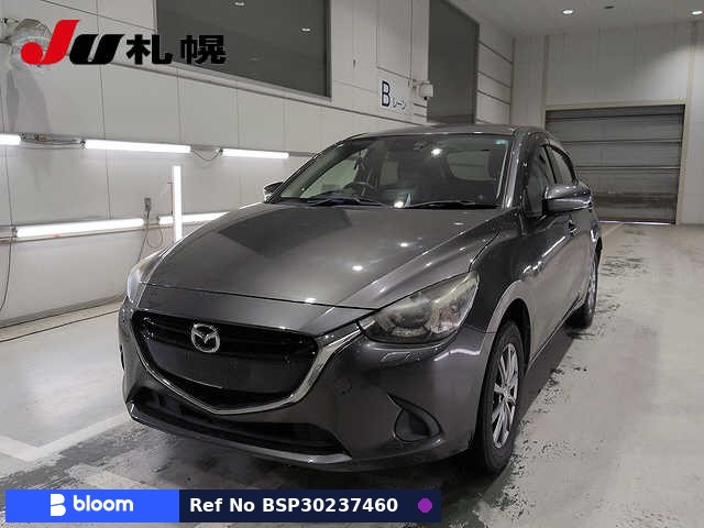 2017 Mazda Demio