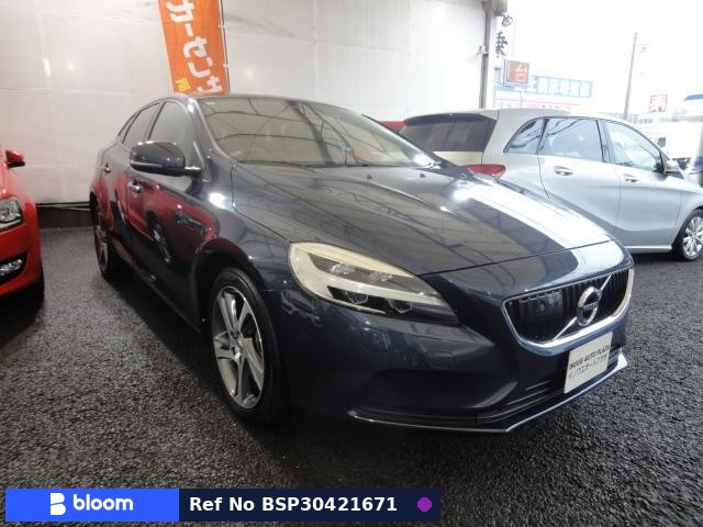 2017 Volvo V40