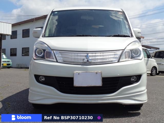 2013 Mitsubishi Delica D2