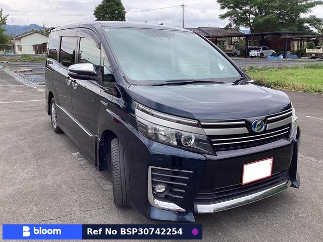 2017 Toyota Voxy